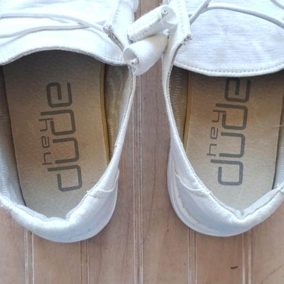 Hey Dude Chambray White Wendy Comfort Lightweight Causal Canvas Slip On - Picture 3 of 10